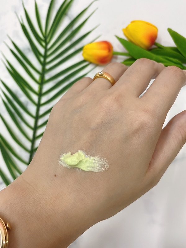 mat-na-tay-te-bao-chet-uriage-hyseac-masque-gommant-cho-da-dau-da-mun-2 mat-na-tay-te-bao-chet-uriage-hyseac-masque-gommant-cho-da-dau-da-mun-2.jpg