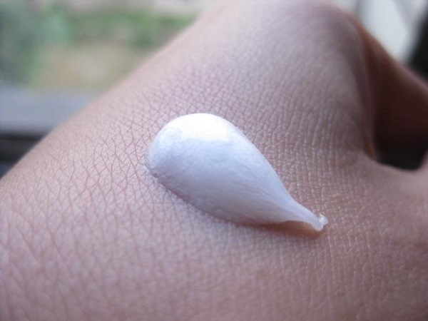 review-sua-rua-mat-vichy-normaderm-anti-imperfection-deep-cleansing-foaming-cream