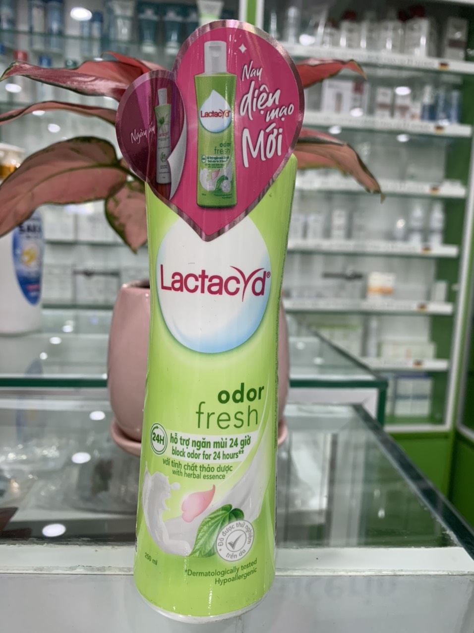 Lactacyd odor fresh- Dung dịch vệ sinh phụ nữ