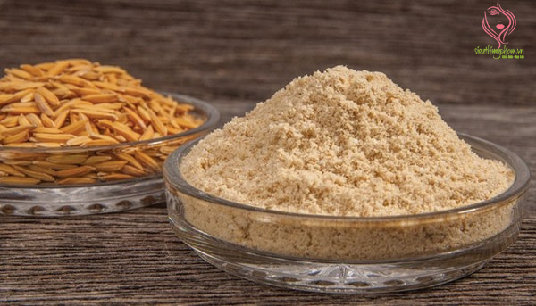 Dưỡng trắng da bằng cám gạo