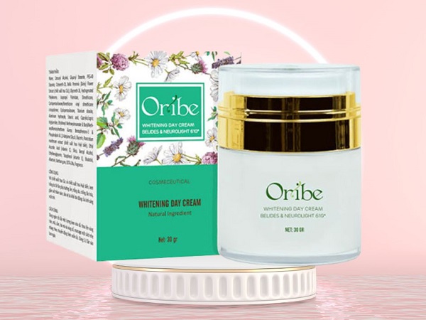 kem-duong-trang-da-ban-ngay-Oribe-Whitening-Day-Cream.jpg