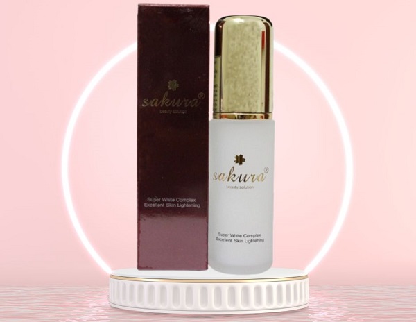 kem-duong-trang-da-Sakura-Super-White-Complex-Excellent-Skin-Lightening.jpg