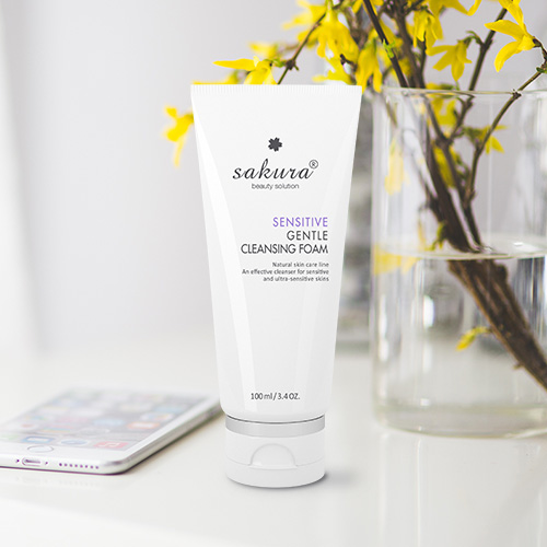 sua-rua-mat-cho-da-kho-sakura-sensitive-gentle-cleansing-foam.jpg