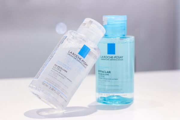 Nước tẩy trang làm sạch sâu cho da dầu nhạy cảm La Roche-Posay Effaclar Micellar Water 100ml